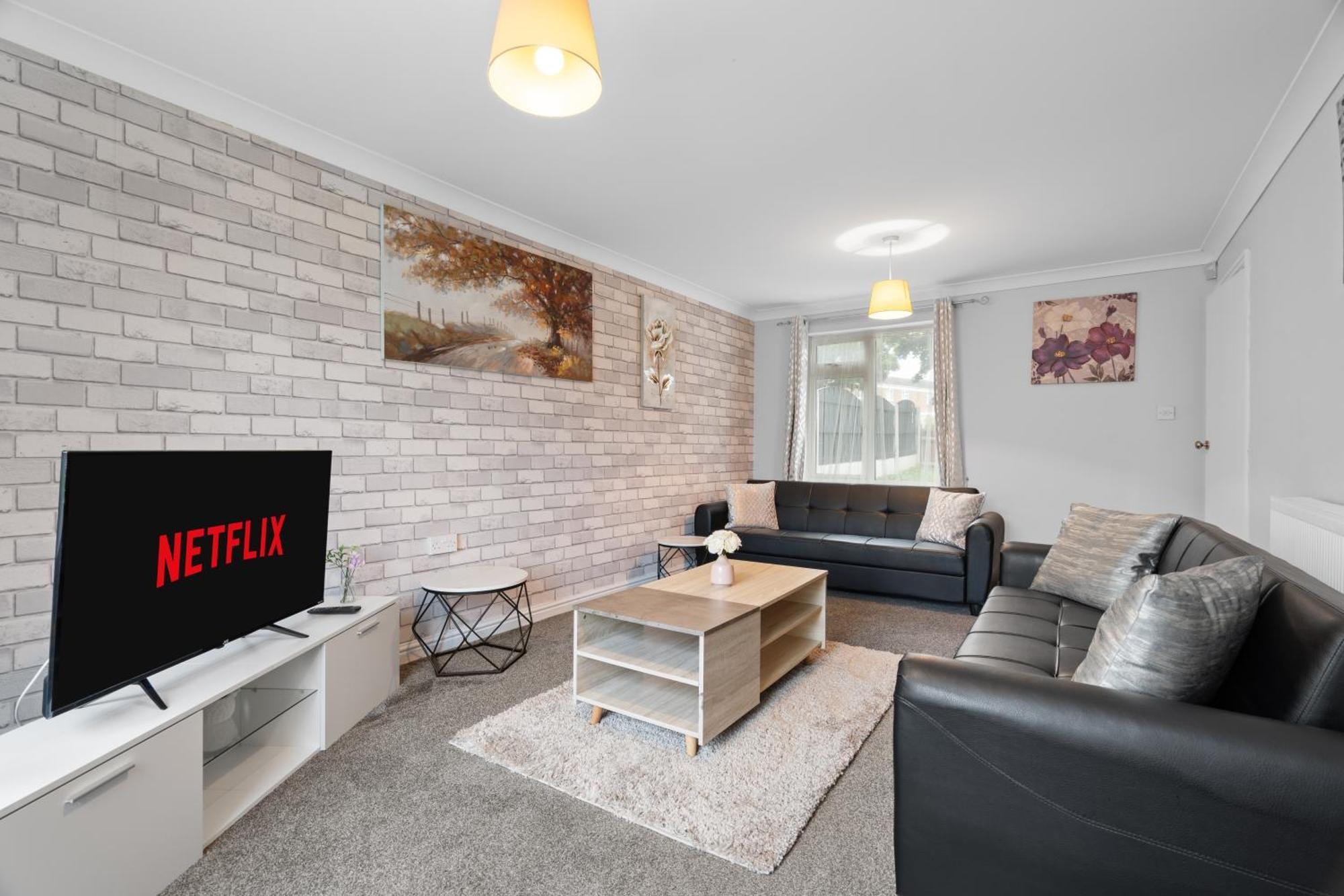A Charming 3 Bed Home Next To Nec And Birmingham International Airport Marston Green Exterior foto